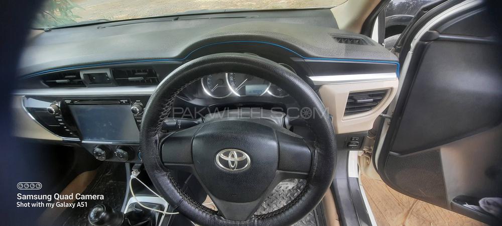 Toyota Corolla 2016 for Sale in Mandi bahauddin Toyota Corolla 2016 for Sale in Mandi bahauddin Image-9