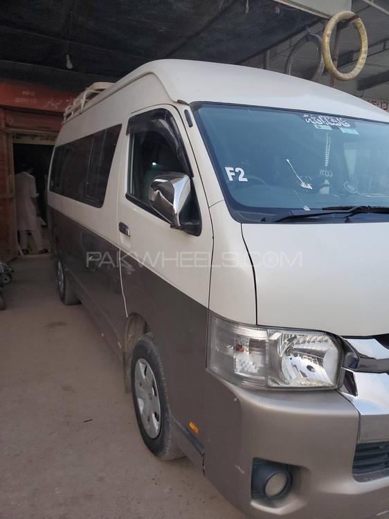 Toyota Hiace 2011 for Sale in Lahore Toyota Hiace 2011 for Sale in Lahore Image-6