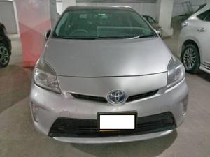 Toyota Prius 2012 for Sale in Karachi