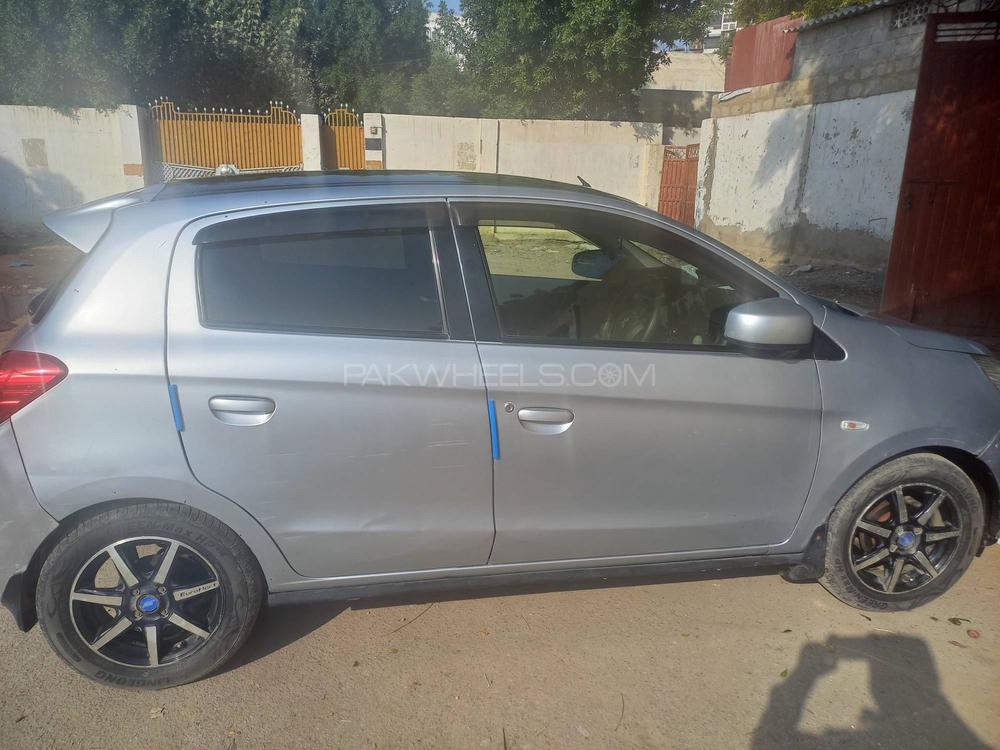 مٹسوبیشی میراج 2013 for Sale in کراچی مٹسوبیشی میراج 2013 for Sale in کراچی Image-3