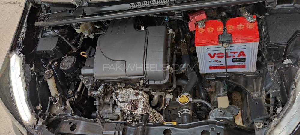 Toyota Vitz 2013 for Sale in Rawalpindi Toyota Vitz 2013 for Sale in Rawalpindi Image-8