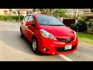 Toyota Vitz Jewela Smart Stop Package 1.0 2011 for Sale in Lahore