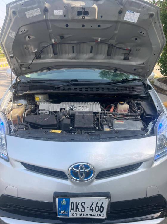 Toyota Prius 2015 for Sale in Gujranwala Toyota Prius 2015 for Sale in Gujranwala Image-9