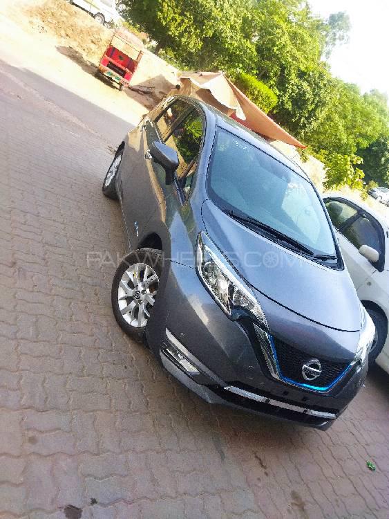 Nissan Note 2018 for Sale in Faisalabad Image-1