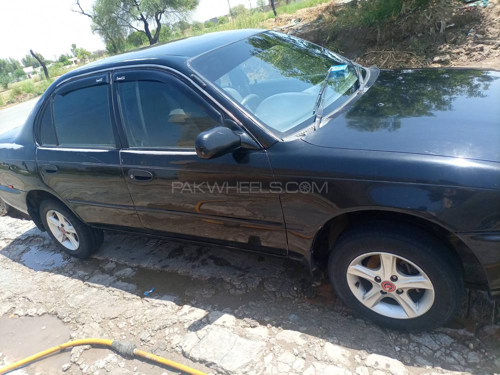 Toyota Corolla 2000 for Sale in Gujranwala Image-1