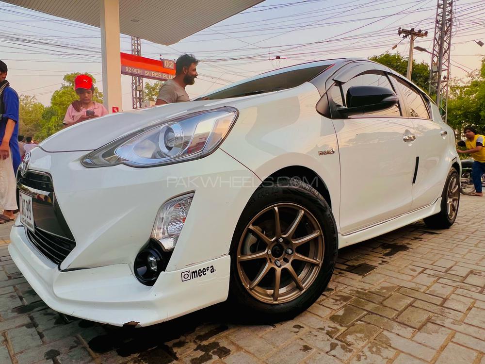 Toyota Aqua 2015 for Sale in Lahore Toyota Aqua 2015 for Sale in Lahore Image-3