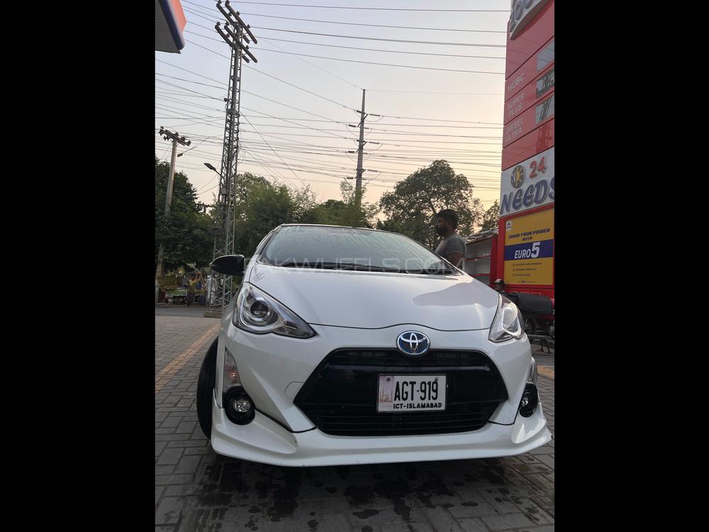 Toyota Aqua 2015 for Sale in Lahore Toyota Aqua 2015 for Sale in Lahore Image-4