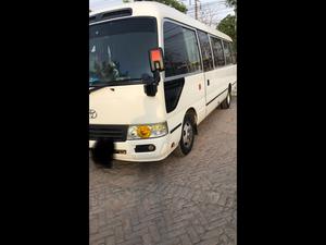 Toyota Coaster 30 Seater F/L 2011 for Sale in Lahore