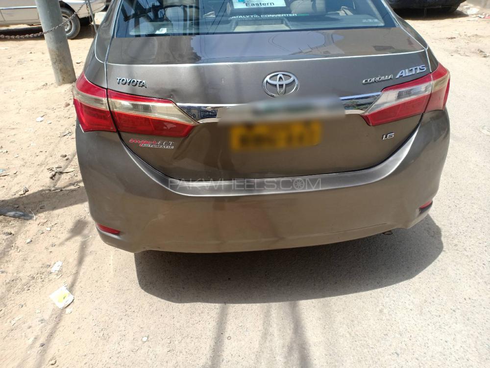 Toyota Corolla 2017 for Sale in Karachi Toyota Corolla 2017 for Sale in Karachi Image-5
