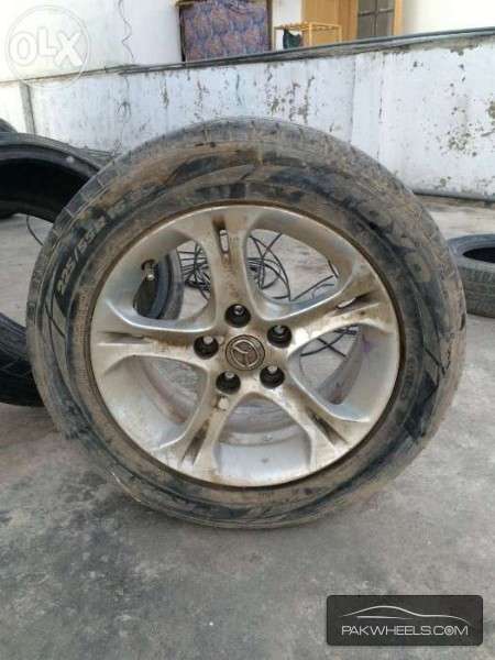 16" oem rims with tyres Image-1