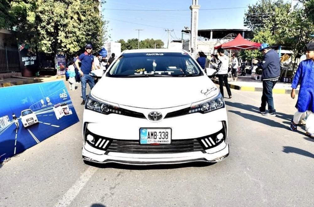 ٹویوٹا کرولا - 2019 Whito Image-1