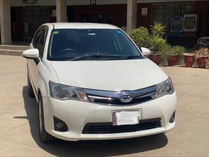 Toyota Corolla Fielder Hybrid 2014 for Sale in Peshawar