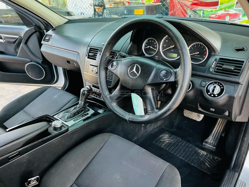 Mercedes Benz C Class 2007 for Sale in Lahore Mercedes Benz C Class 2007 for Sale in Lahore Image-10