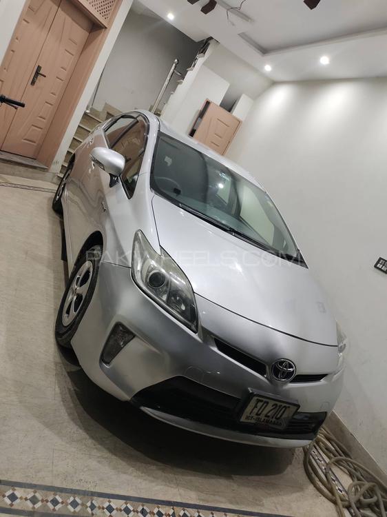 Toyota Prius 2012 for Sale in Lahore Toyota Prius 2012 for Sale in Lahore Image-19