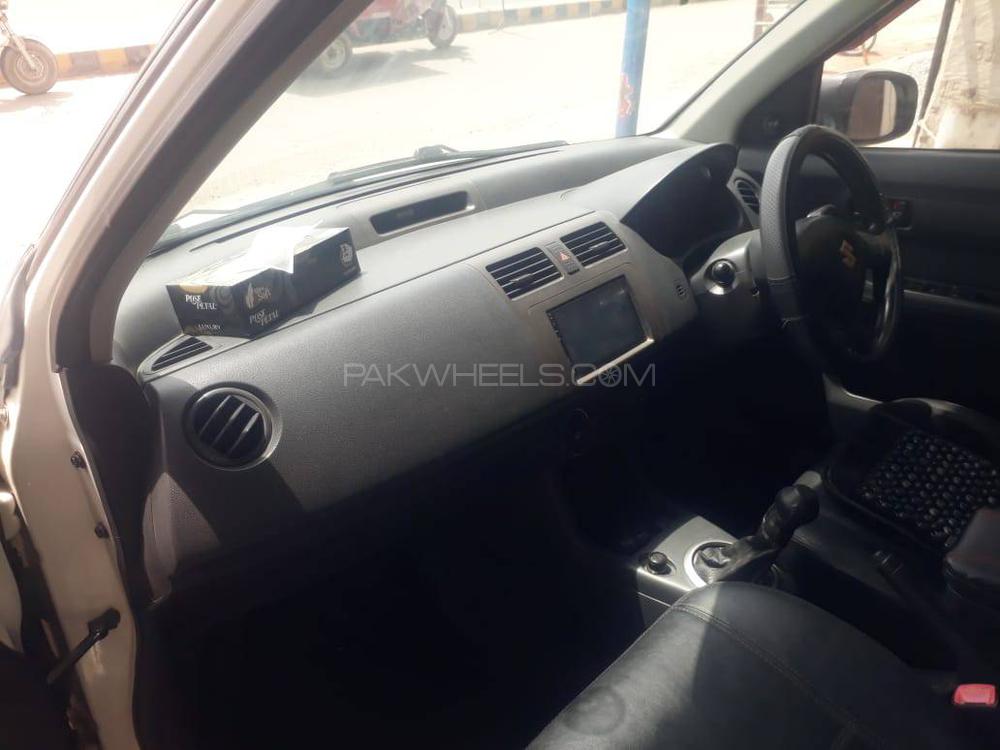Suzuki Swift 2011 for Sale in Sahiwal Suzuki Swift 2011 for Sale in Sahiwal Image-4