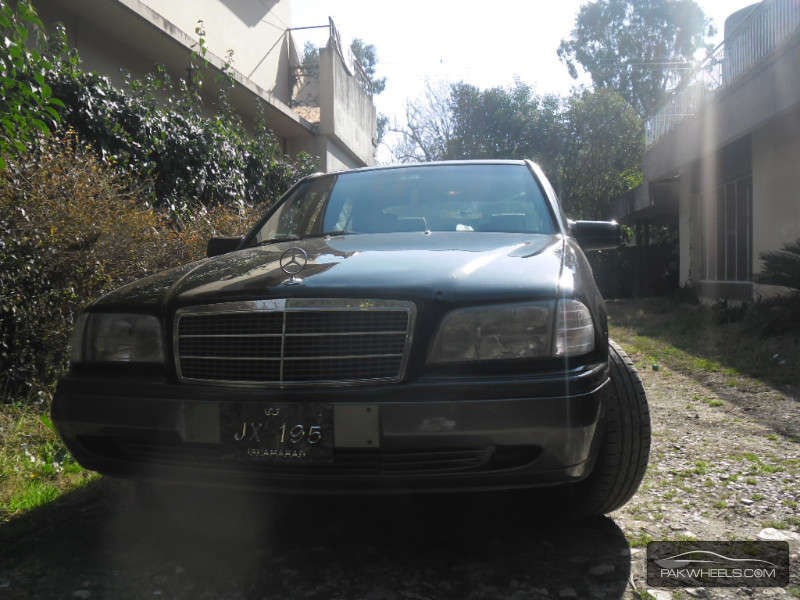 Mercedes Benz C Class 1995 for Sale in Abbottabad Image-1