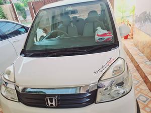 Honda Life 2014 for Sale in Lahore