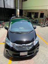 Honda Freed + Hybrid B 2016 for Sale in Sialkot