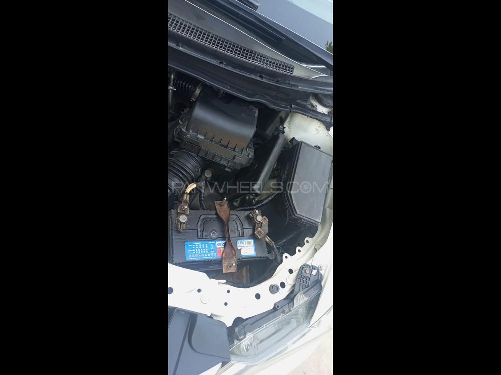 Honda Civic 2014 for Sale in Lahore Honda Civic 2014 for Sale in Lahore Image-8