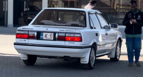 Toyota Corolla - 1990