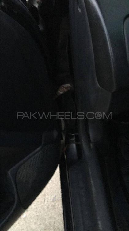 Honda Civic 2000 for Sale in Karachi Honda Civic 2000 for Sale in Karachi Image-9
