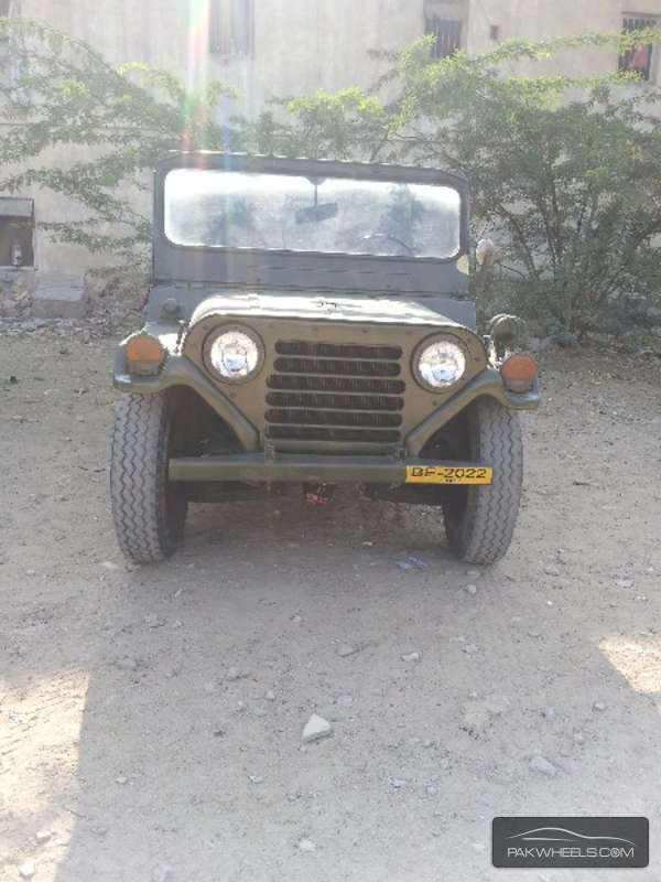 Jeep M 825 1983 for Sale in Karachi Image-1