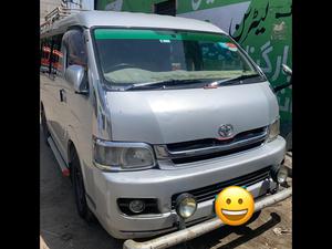 Toyota Hiace GL 2010 for Sale in Sialkot