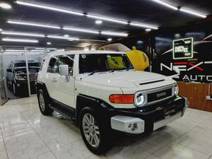Toyota Fj Cruiser Automatic 2012 for Sale