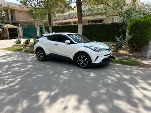 Toyota C-HR 1.8 Hybrid 2018 for Sale in Islamabad