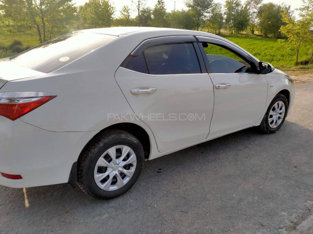 Toyota Corolla 2015 for Sale in Chiniot Image-1