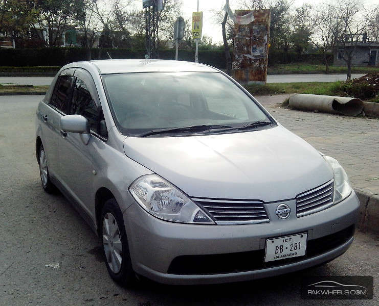 nissan tiida latio 2007 nissan tiida latio 2007