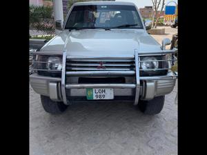 Mitsubishi Pajero Exceed Automatic 2.8D 1992 for Sale in Lahore