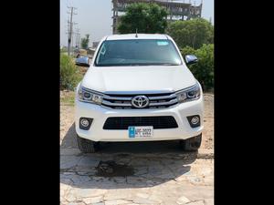 Toyota Hilux Revo V Automatic 2.8 2021 for Sale in Peshawar