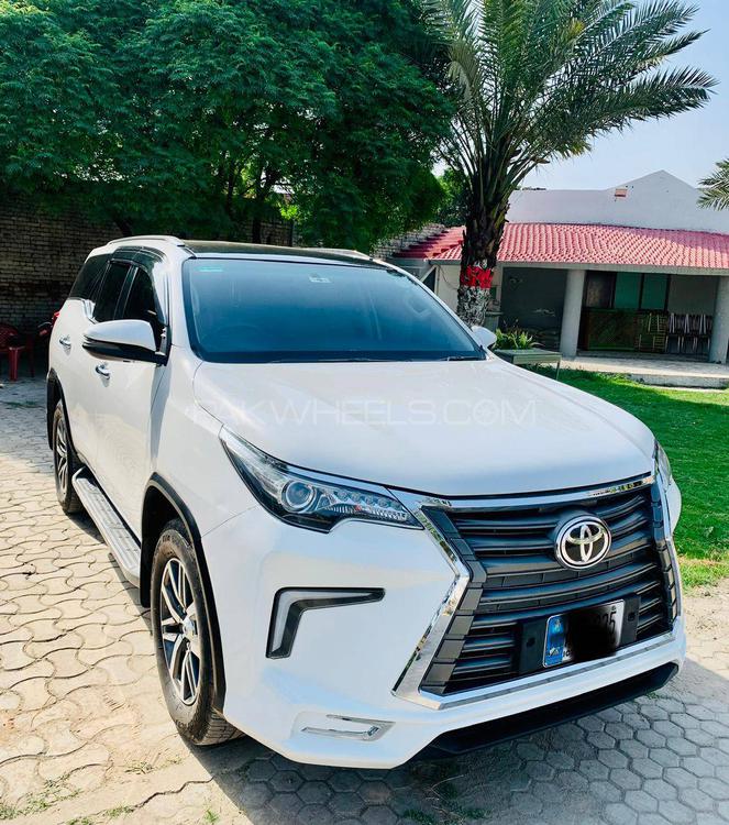 Toyota Fortuner 2018 for Sale in Mandi bahauddin Image-1