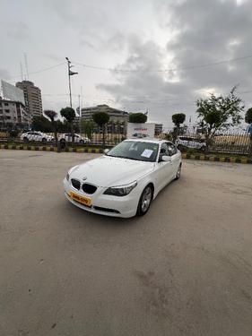 بی ایم ڈبلیو 5 سیریز - 2004