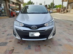 Toyota Yaris GLI MT 1.3 2022 for Sale in Lahore