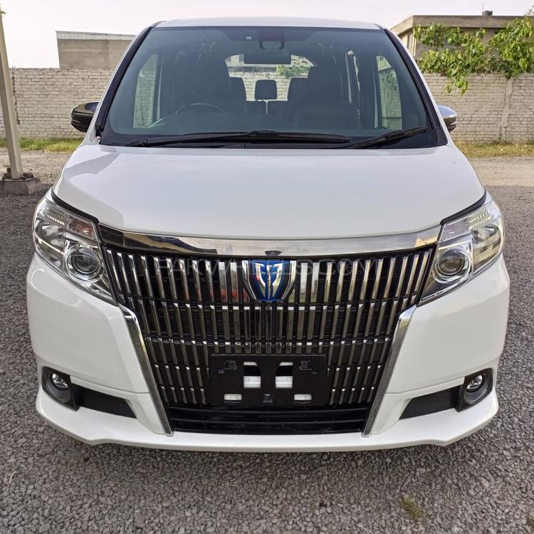 Toyota esquire 2016