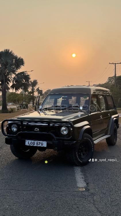 Nissan Patrol - 1991 Gladiator  Image-1