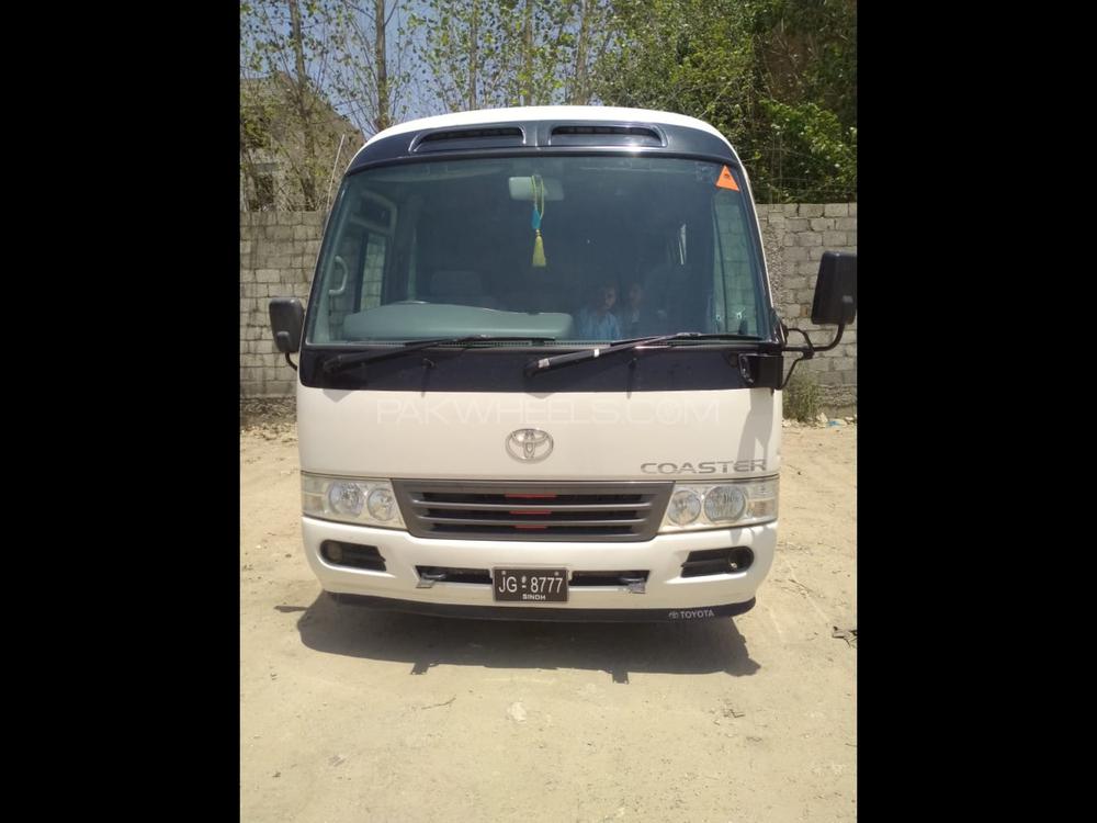 Toyota Coaster 2011 for Sale in Swat Image-1