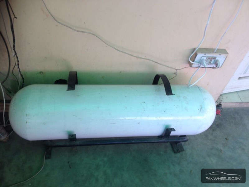 50L CNG Cylinder with Stand for Sale Image-1