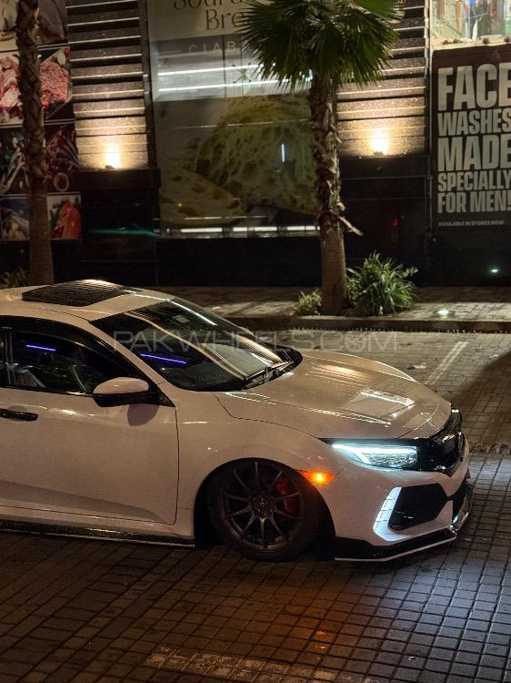 ہونڈا سوک - 2018 Bagged X!  Image-1