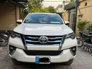 Toyota Fortuner 2.8 Sigma 4 2019 for Sale in Peshawar