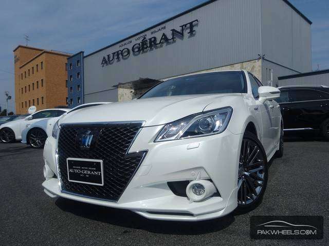 Toyota Crown 2014 for Sale in Lahore Image-1