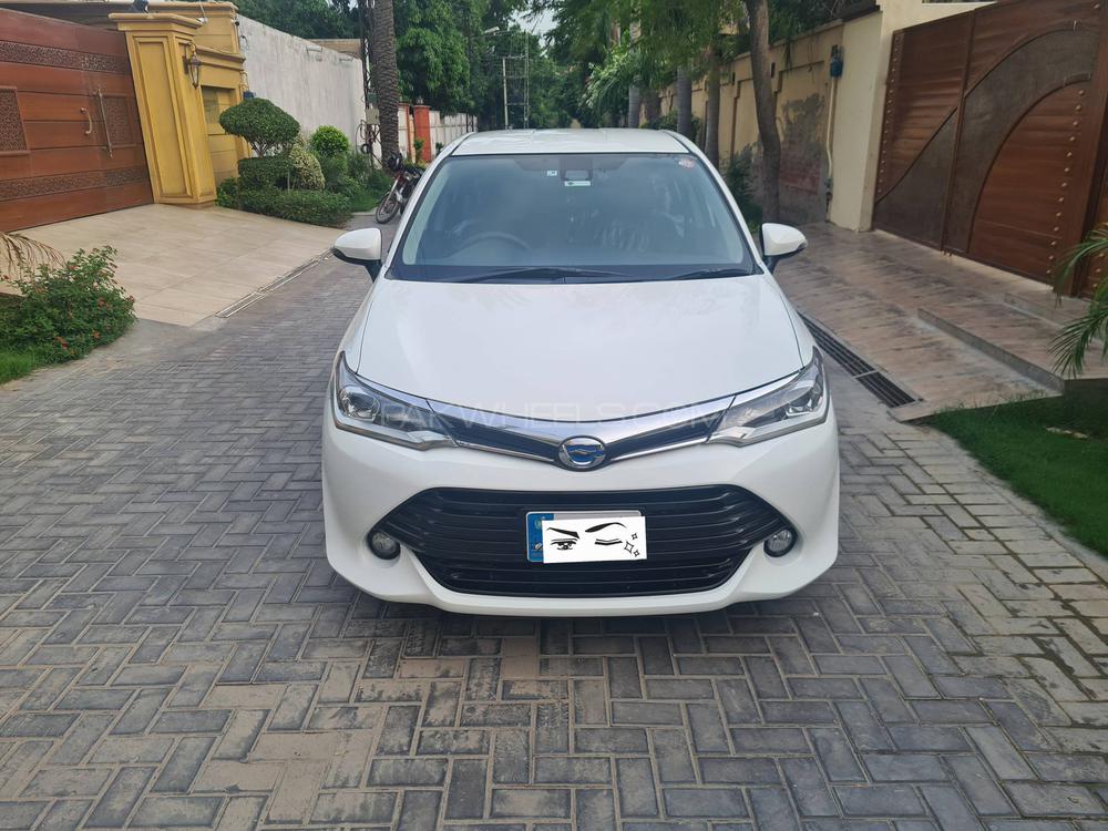 Toyota Corolla Axio 2017 for Sale in Multan Image-1