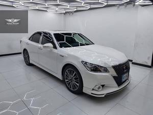 Toyota Crown Athlete S Package 2014 for Sale in Islamabad