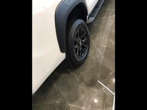 Toyota Hilux Revo V Automatic 2.8 2022 for Sale in Gujrat