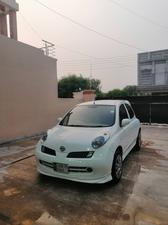 Nissan March Rafeet 2013 for Sale in Lahore