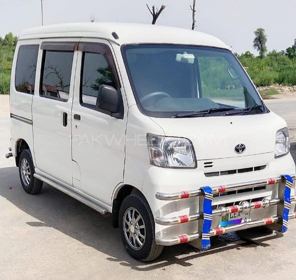 Toyota Pixis Van 2013 for Sale in Sargodha Image-1