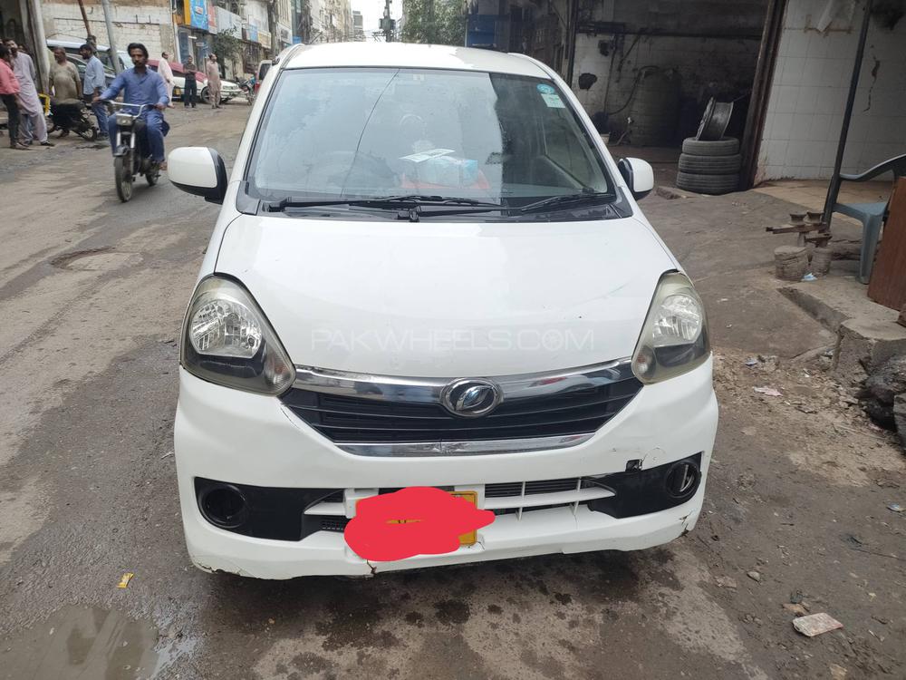 Daihatsu mira 2014