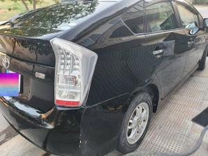 Toyota Prius S LED Edition 1.8 2011 for Sale in Faisalabad
